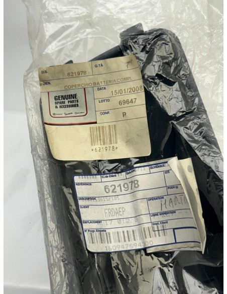 Bac support batterie  -  Couvre batterie PIAGGIO FLY 50 2006  -  2011