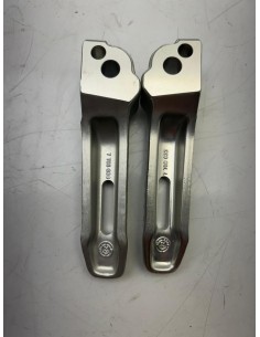 Repose pieds passager arrière gauche et droit neuf BMW S1000RR 2022 - 2024 2