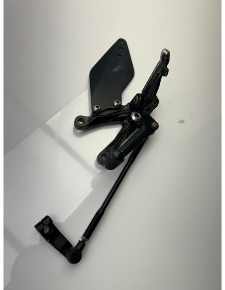 Platine avant gauche avec selecteur de vitesse Kawasaki ZX10R 2008 - 2010