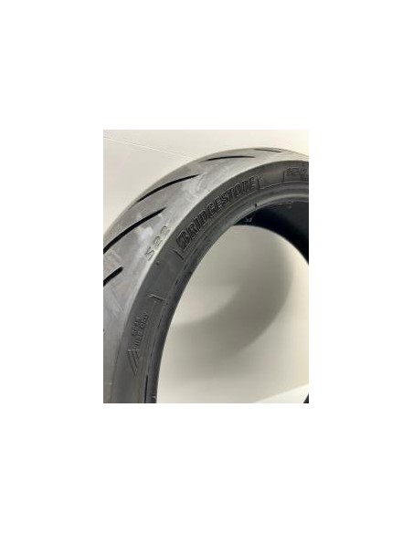 Pneu Bridgestone S22 190 50 17 Occasion