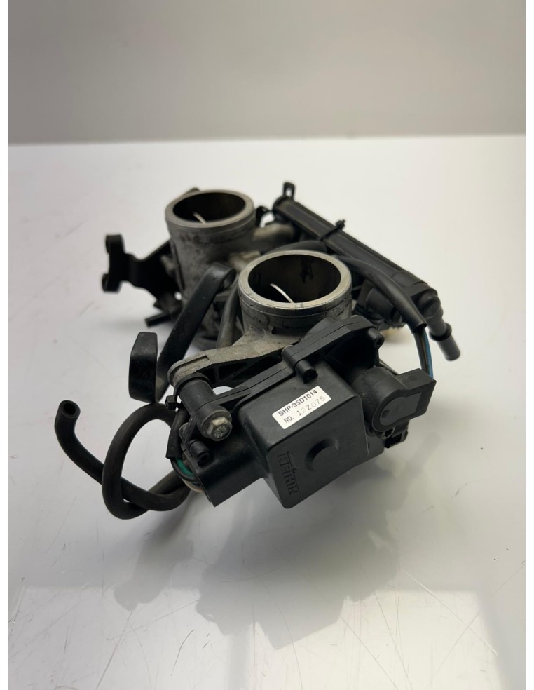 Rampe d'injection Kawasaki ER6N 2006 - 2008