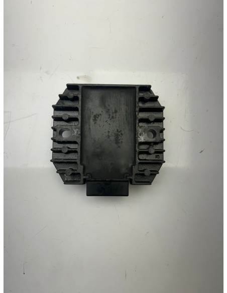 Régulateur KAWASAKI ZR-7 1999 - 2003