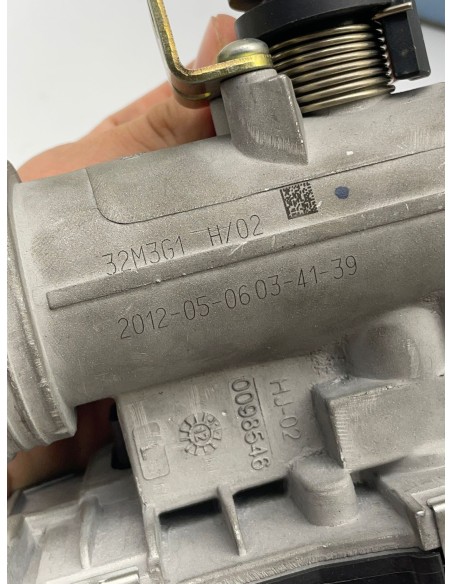 Boitier papillon origine PIAGGIO MP3 YOURBAN 2011 / 2016 CM084813