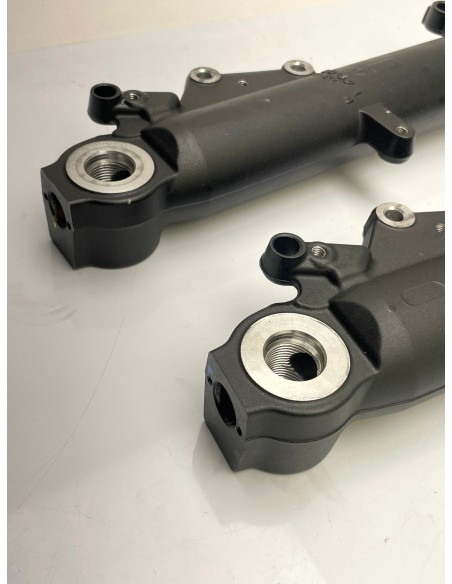 Fourreaux de fourche KAWASAKI Z 650 2017 / 2021 44005011632A / 44006011332A