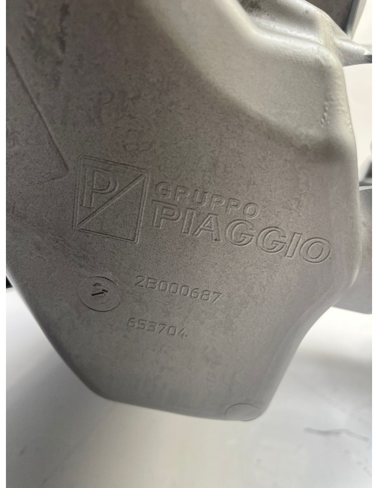 Carénage face avant gris PIAGGIO MP3 2008 / 2014 2B000687