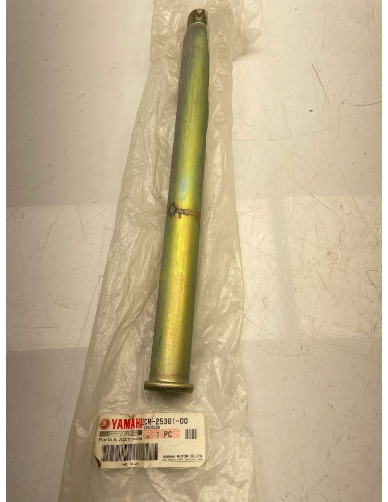 Axe de roue arrière YAMAHA YZF R1 1000 2015 / 2025 2CR2538100