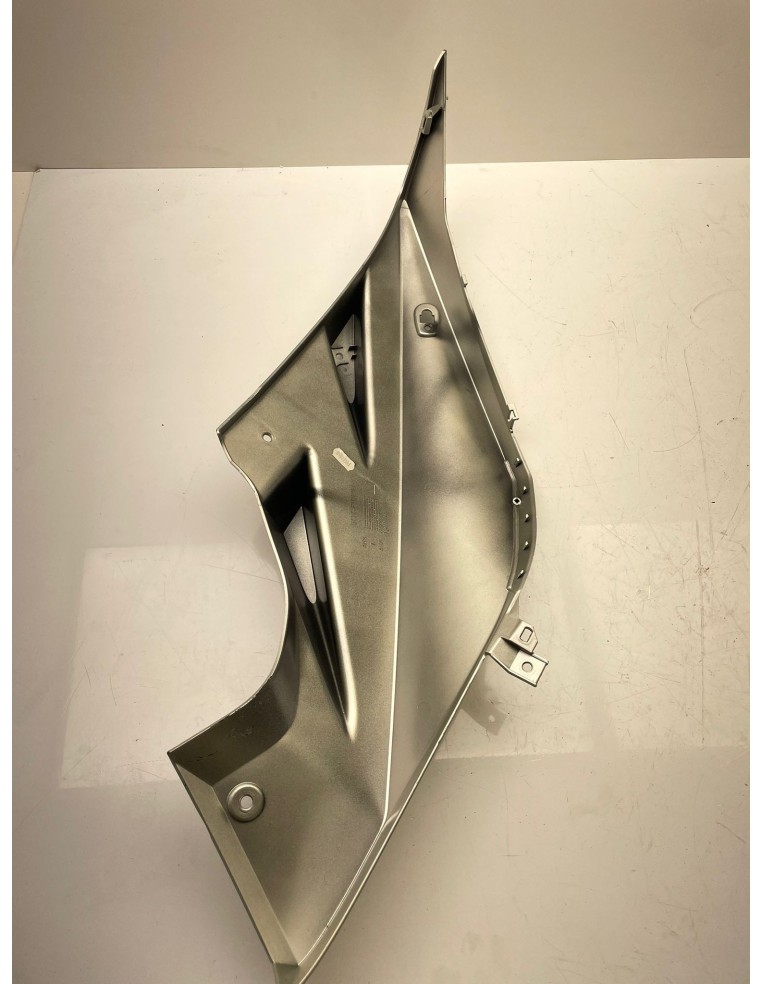 Carénage tête de fourche droit Yamaha YZF R 125 2008 / 2013 5D7F835H