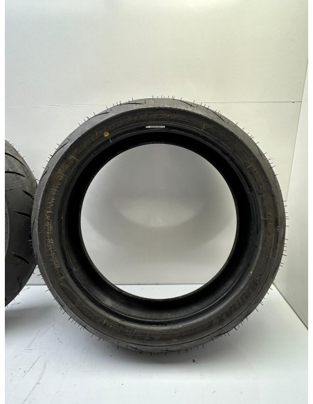 Train de pneu BRIDGESTONE S21 120/70/17 & 150/60/17 NEUF