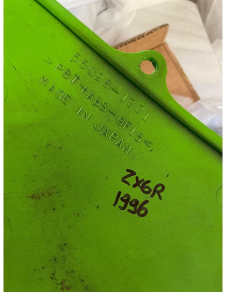 Flanc gauche pour KAWASAKI ZX6 R années 1995 / 1997 550281331