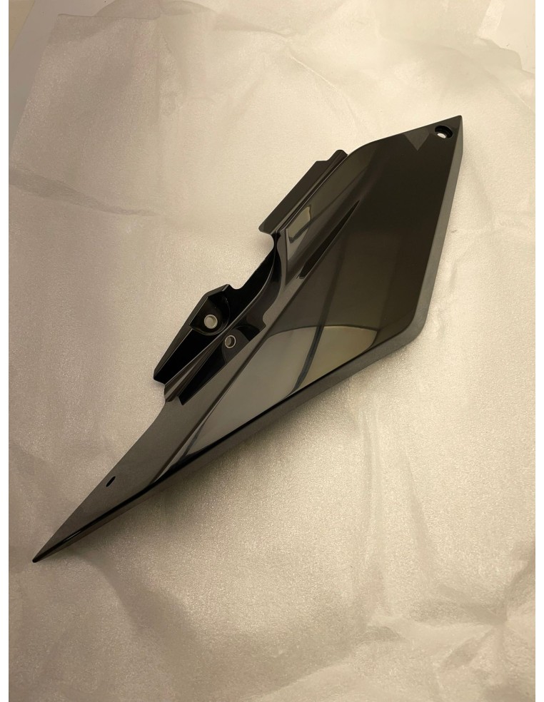 Carénage arrière droit pour YAMAHA WR 125 R années 2009 / 2010 / 2011 / 2012 / 2013 / 2014 22BF171X