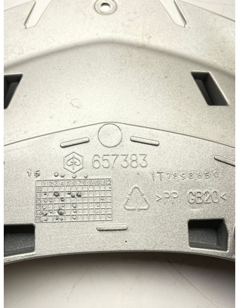 Poignée passager avec support top case PIAGGIO MP3 YOURBAN 2011 / 2016 657383