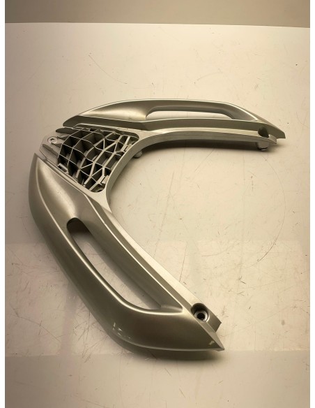 Poignée passager avec support top case PIAGGIO MP3 YOURBAN 2011 / 2016 657383