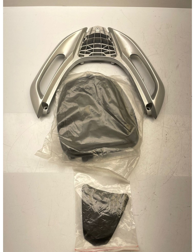 Poignée passager avec support top case PIAGGIO MP3 YOURBAN 2011 / 2016 657383