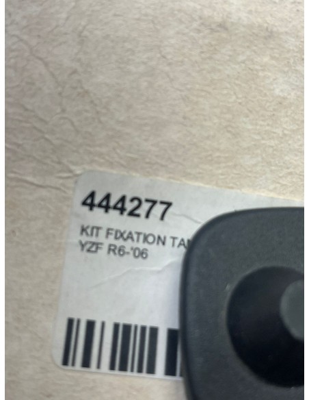 Kit de fixation de tampons de protection YAMAHA R6 2006