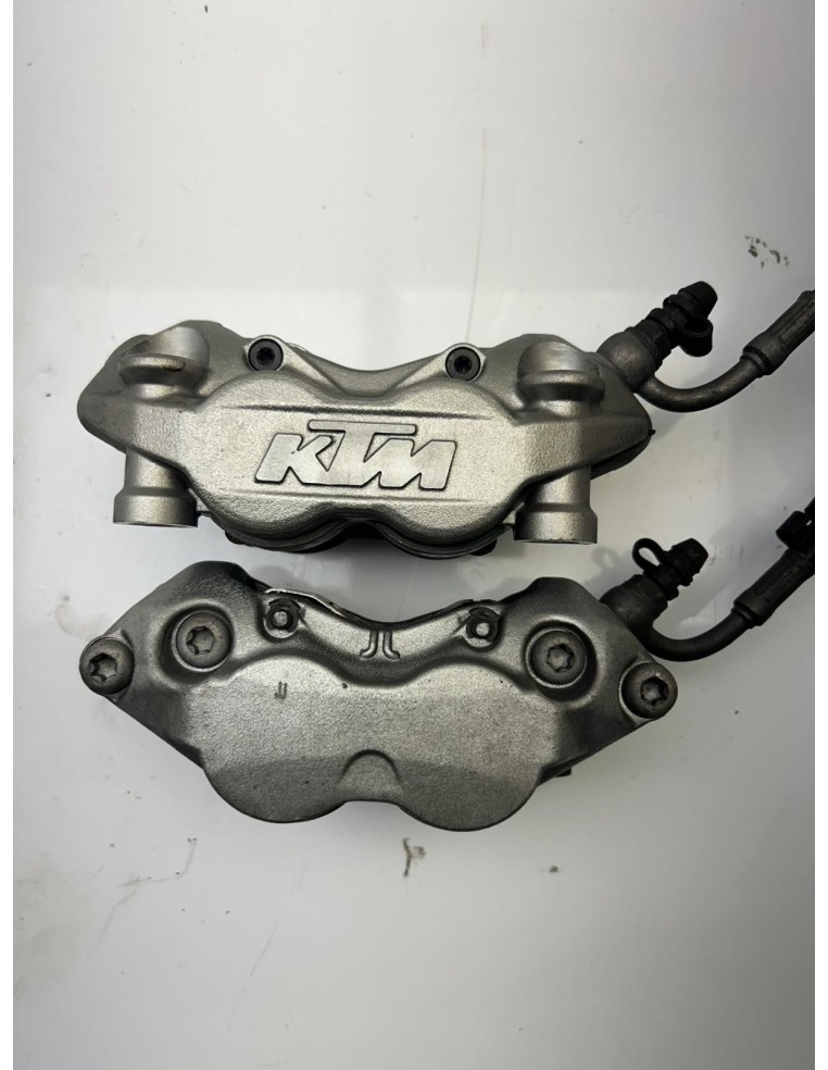 Paire d'étriers de frein avant KTM DUKE 890 2021 - 2023