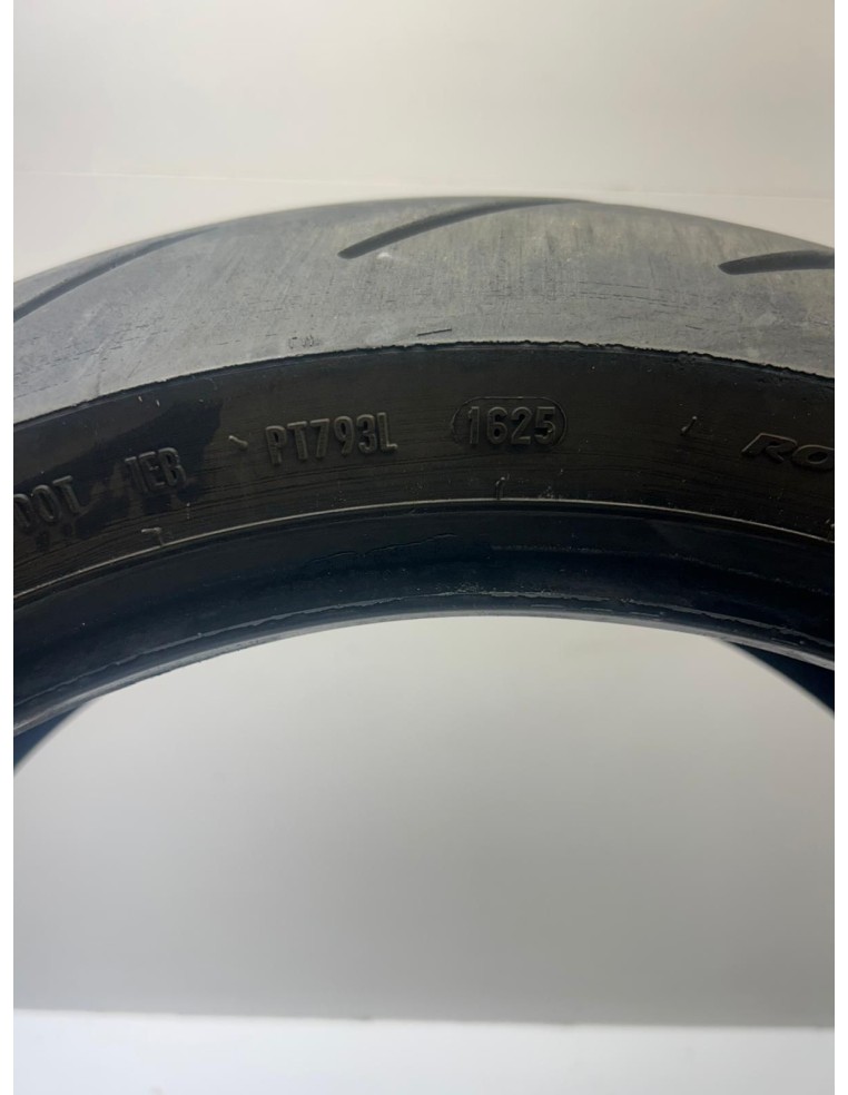 Pneu arrière PIRELLI DIABLO ROSSO IV 180/55/17 20% d'usure