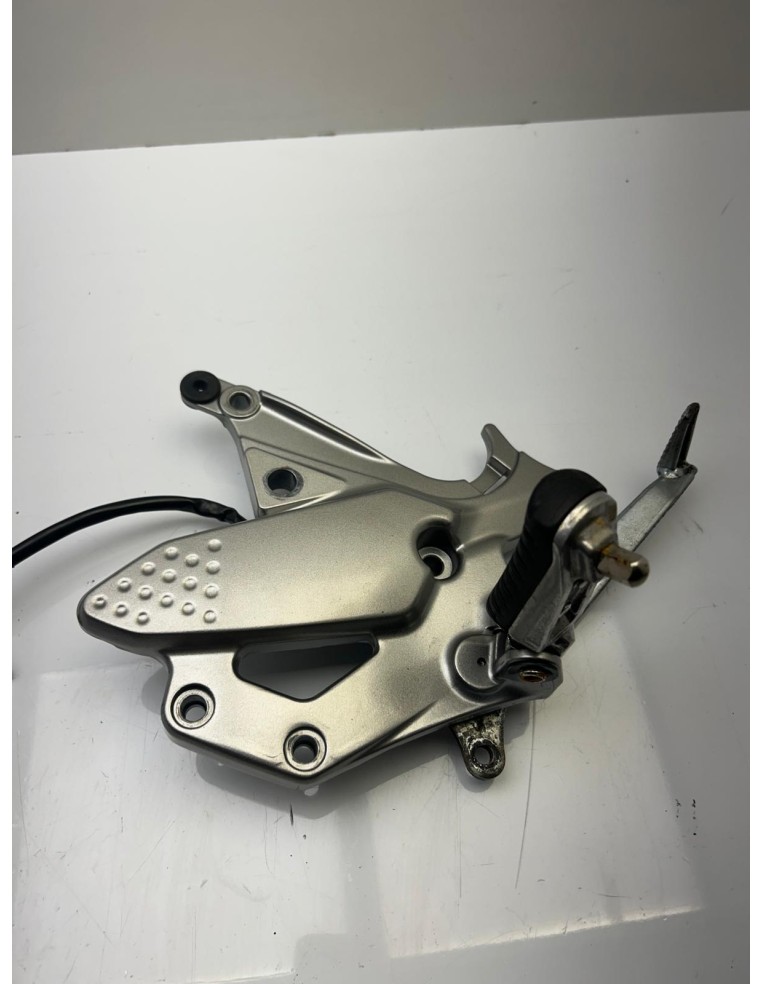Platine avant droit avec pédale de frein KAWASAKI VERSYS 650 2006 - 2014
