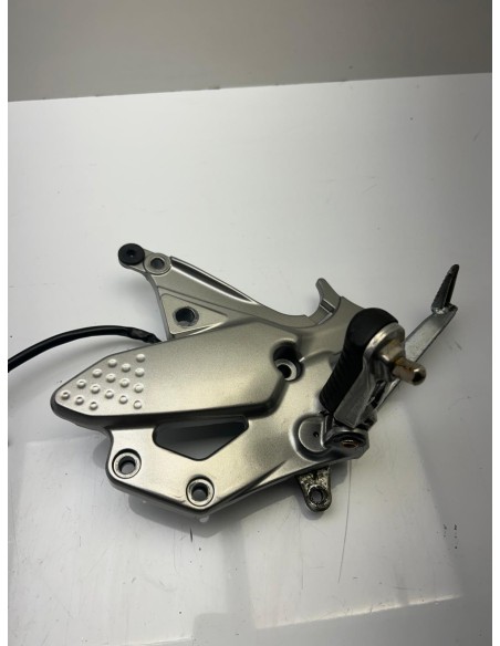 Platine avant droit avec pédale de frein KAWASAKI VERSYS 650 2006 - 2014