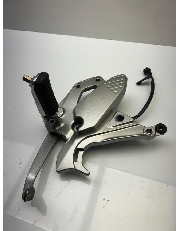 Platine avant droit avec pédale de frein KAWASAKI VERSYS 650 2006 - 2014