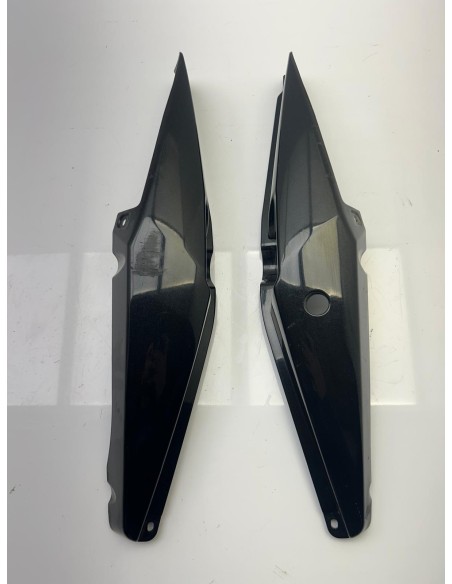 Coque arrière gauche et droit noir KAWASAKI VERSYS 650 2010 - 2014