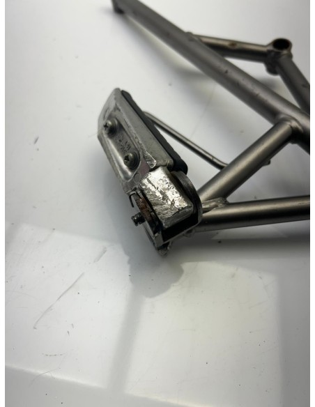 Platine arrière droit KAWASAKI VERSYS 650 2006 - 2014