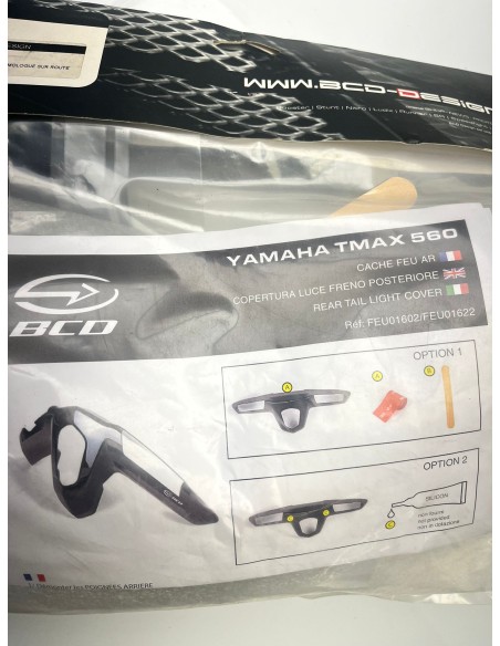 Cache feu arrière adaptable YAMAHA TMax 560 2020 - 2022