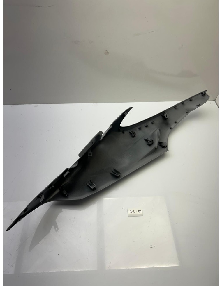 Carénage latéral gauche YAMAHA 560 TMAX 2020 - 2021