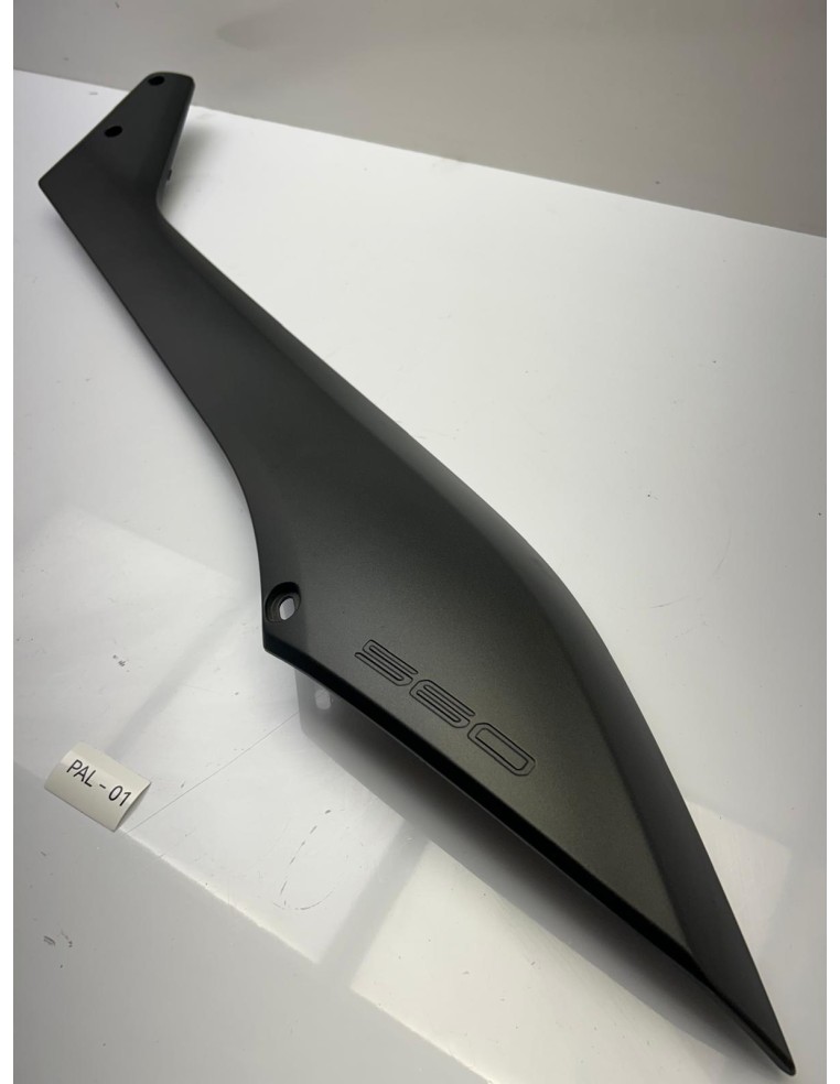 Cache latéral gauche YAMAHA 560 TMAX 2020 - 2021