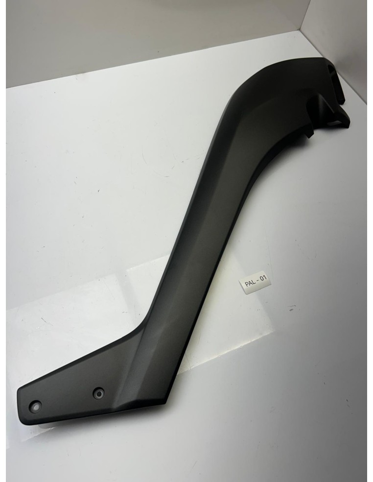 Cache latéral gauche YAMAHA 530 TMAX 2017 - 2019