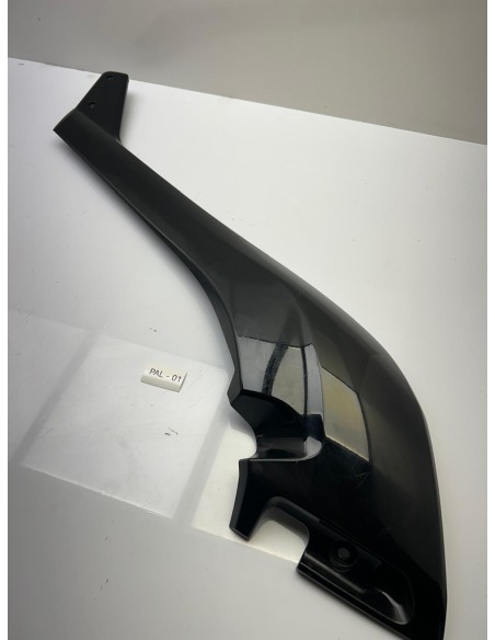 Cache latéral gauche noir brillant YAMAHA 530 TMAX 2017 - 2019