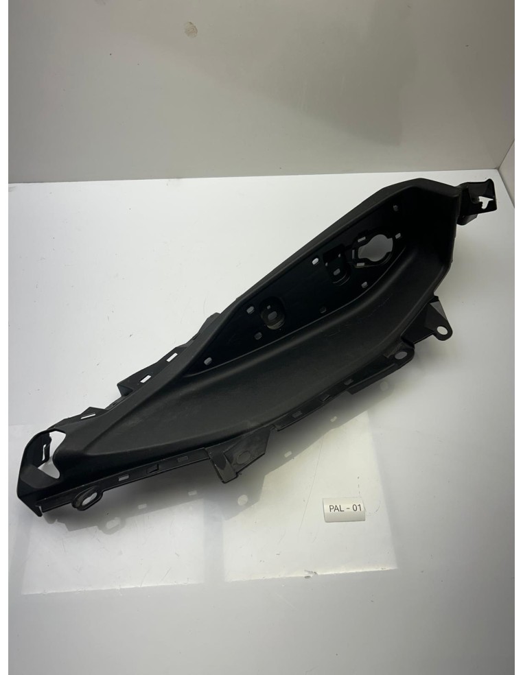 Demi marche pieds gauche YAMAHA 125 XMAX 2018 - 2023