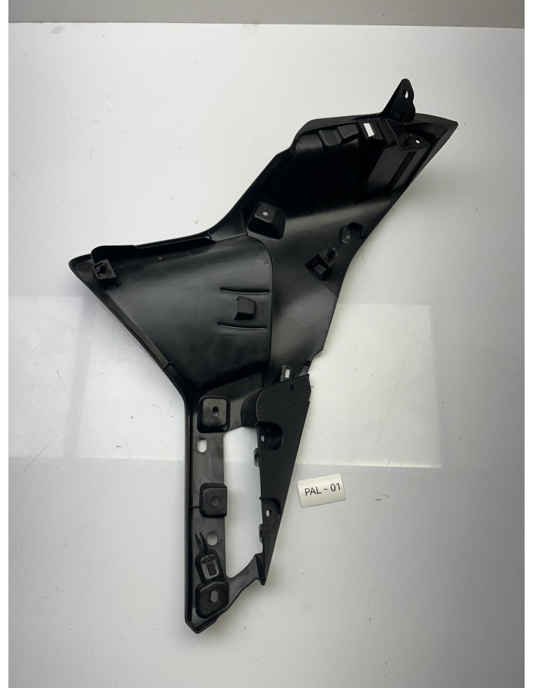 Carénage intérieur latéral gauche YAMAHA TRACER 9 2021 - 2024