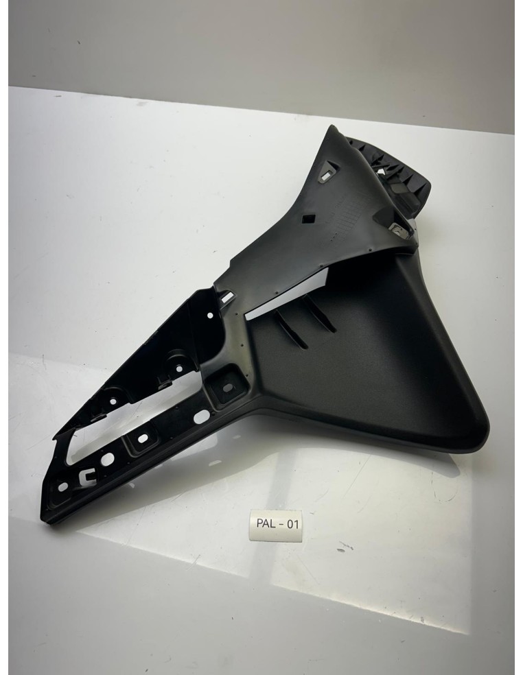 Carénage intérieur latéral gauche YAMAHA TRACER 9 2021 - 2024