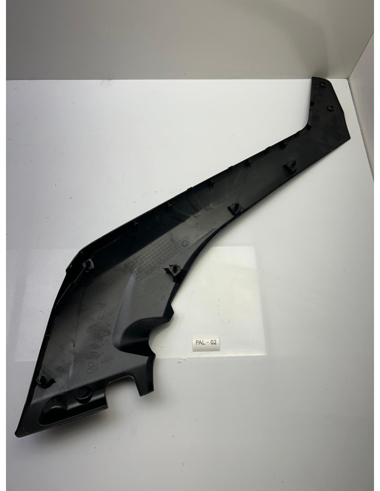Cache latéral gauche YAMAHA 530 TMAX 2017 - 2019