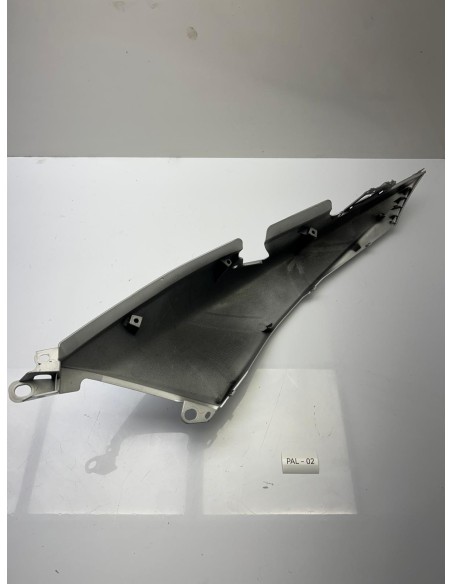 Flanc de selle droit YAMAHA 530 TMAX 2017 - 2019
