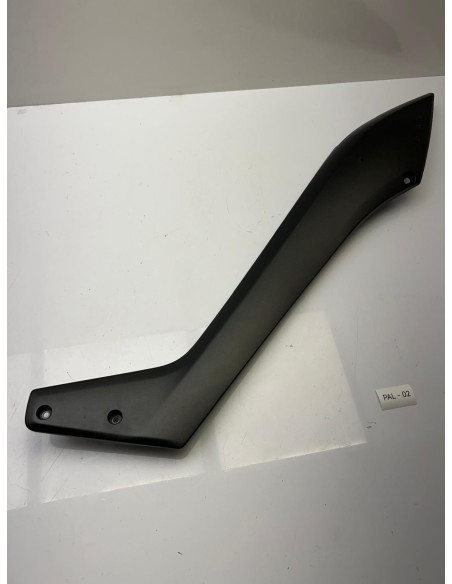 Cache latéral gauche YAMAHA 560 TMAX 2020 - 2021