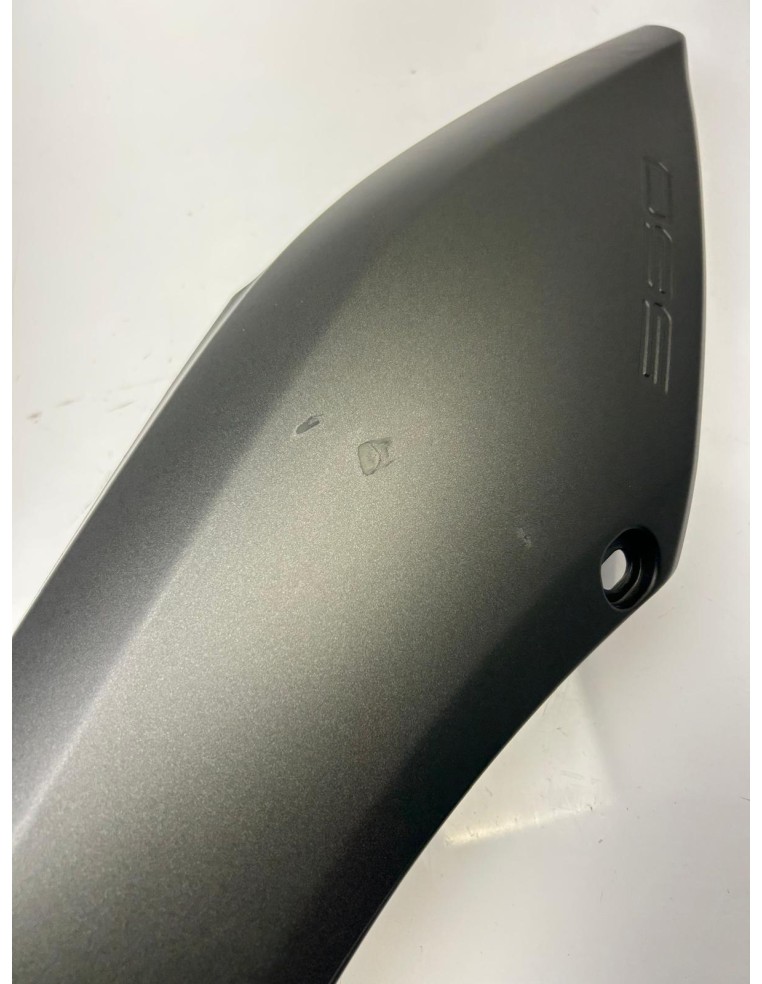 Cache latéral gauche YAMAHA 560 TMAX 2020 - 2021