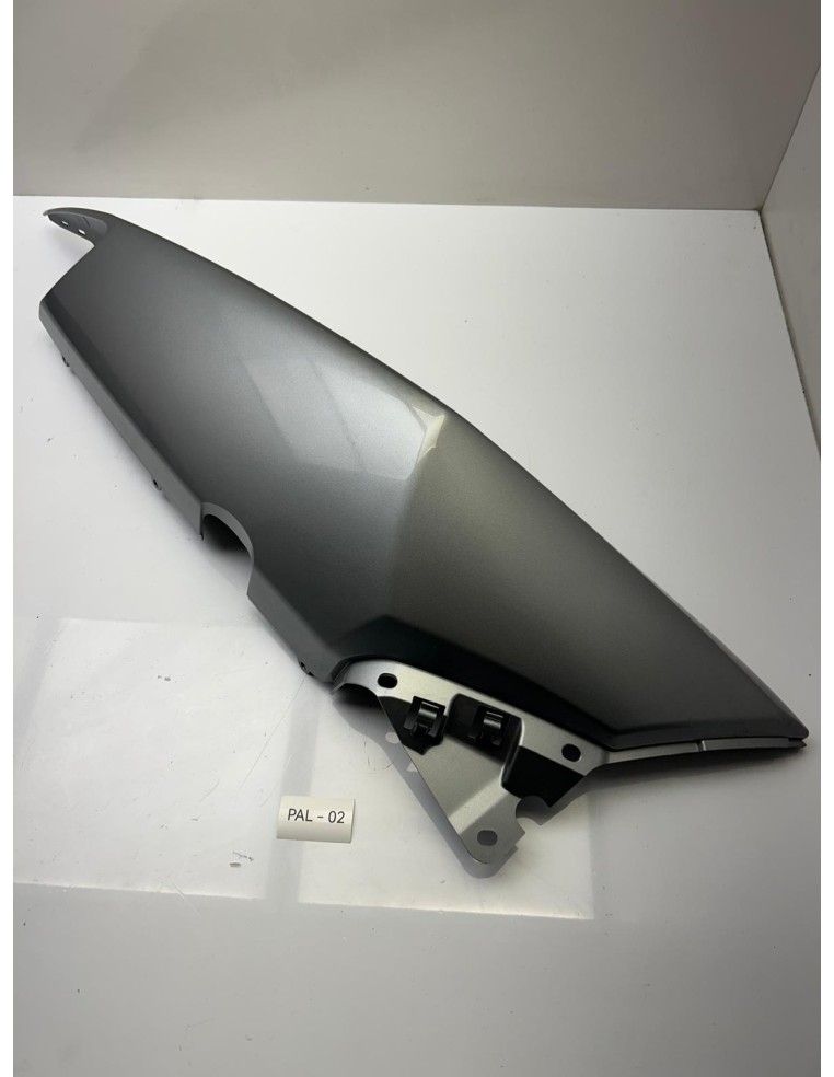 Carénage latéral droit YAMAHA TMAX 500 2008 - 2011