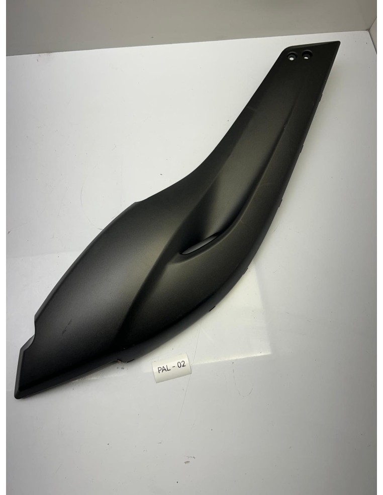 Cache latéral gauche YAMAHA 500 TMAX 2008 - 2011