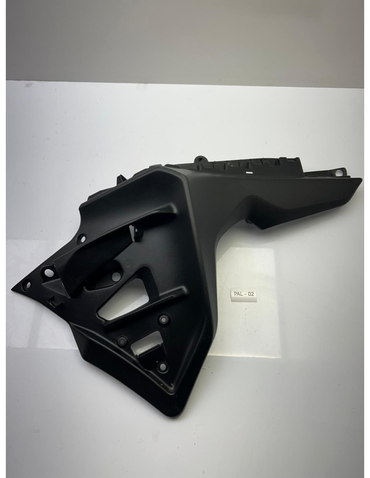 Cache latéral gauche YAMAHA Tracer 7 2020 - 2024