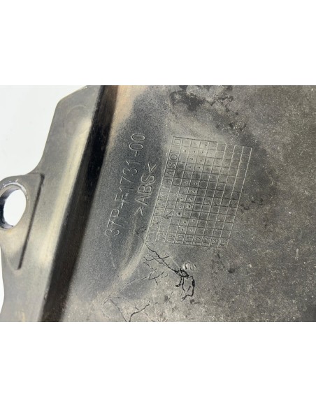 Carénage arrière gauche YAMAHA 125 XMAX 2010 - 2013