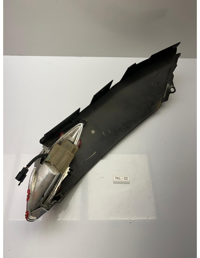 Carénage arrière gauche YAMAHA 125 XMAX 2010 - 2013