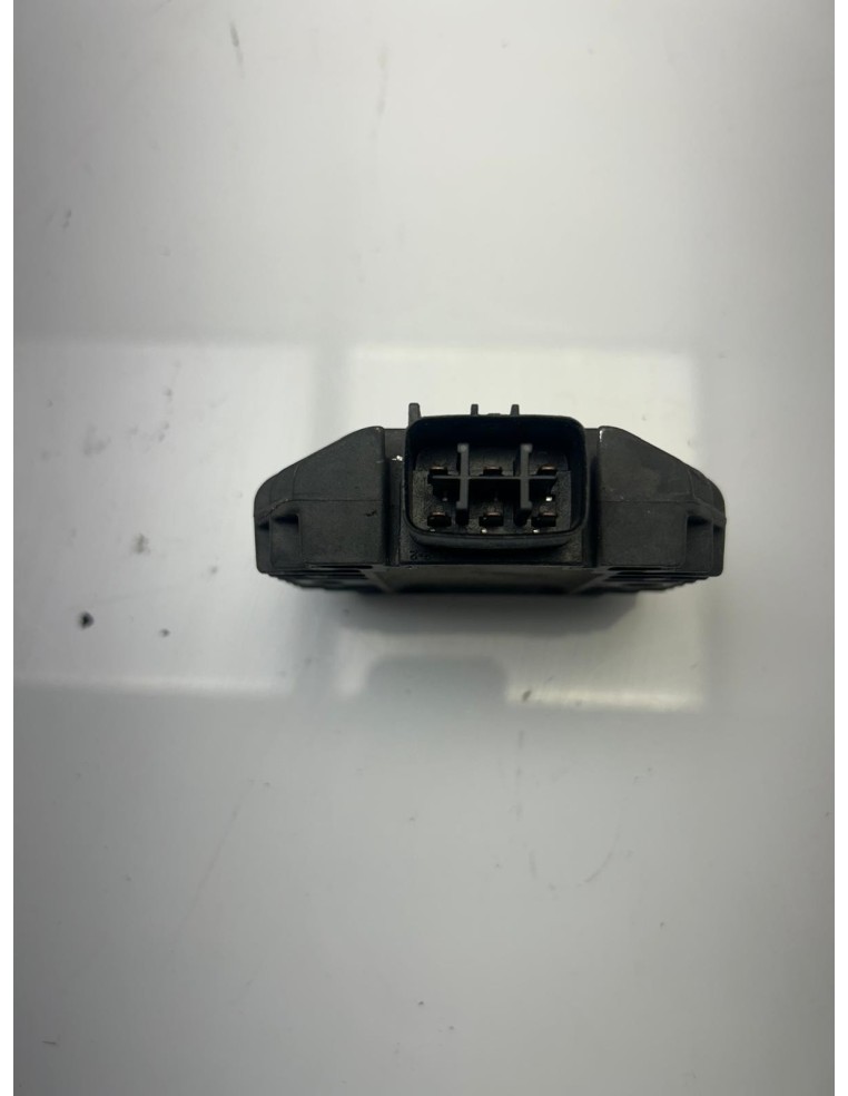 Régulateur de tension YAMAHA XMAX 125 / MBK SKYLINER 125 2006 / 2009 5BN819600000