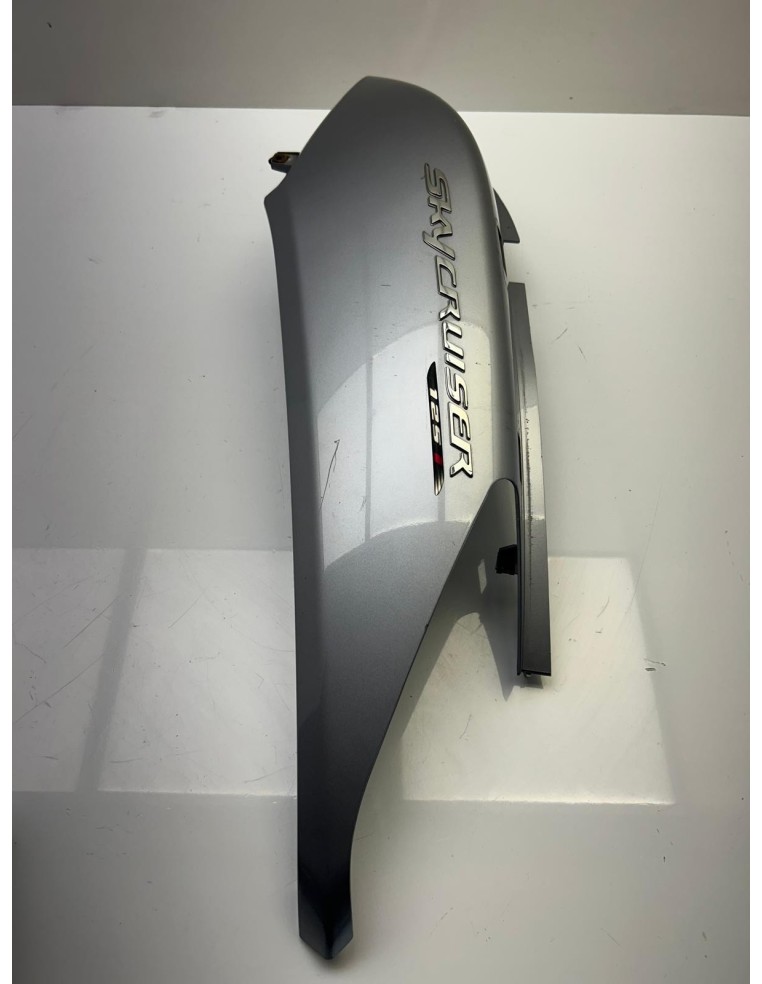 Carénage latéral droit YAMAHA XMAX 125 / MBK SKYLINER 125 2006 / 2009 1B9F173100LK