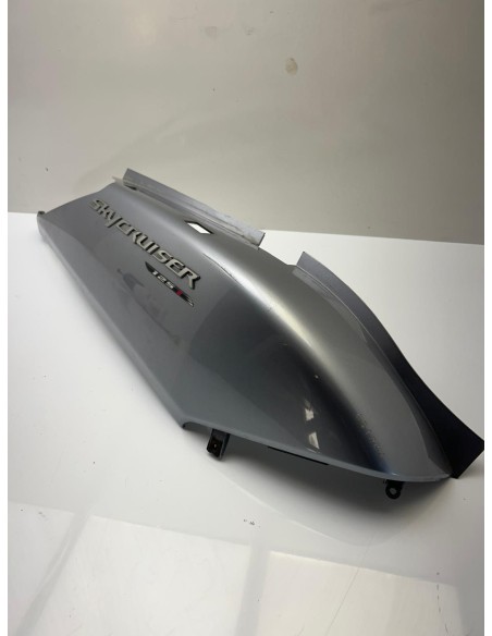 Carénage latéral gauche YAMAHA XMAX 125 / MBK SKYLINER 125 2006 / 2009 1B9F172100LK