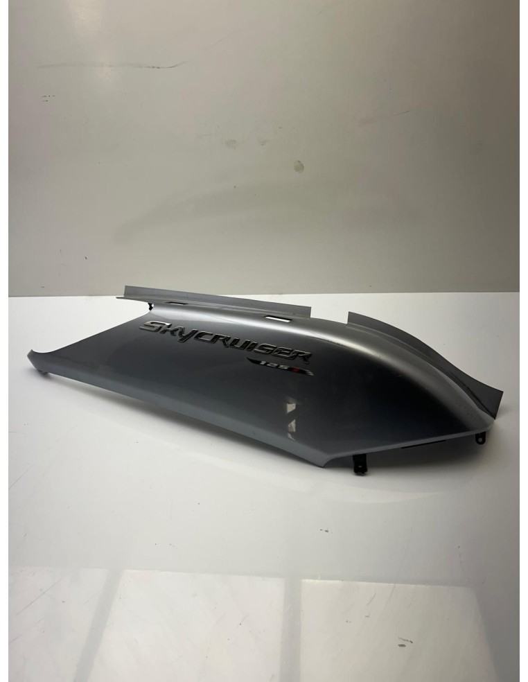 Carénage latéral gauche YAMAHA XMAX 125 / MBK SKYLINER 125 2006 / 2009 1B9F172100LK