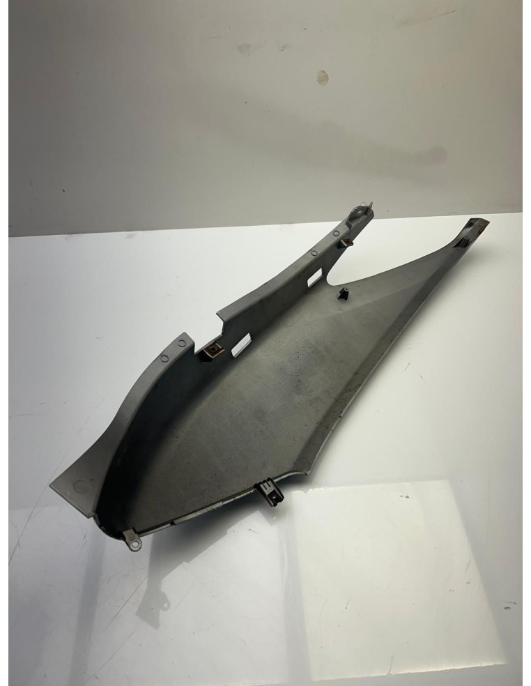 Carénage latéral gauche YAMAHA XMAX 125 / MBK SKYLINER 125 2006 / 2009 1B9F172100LK