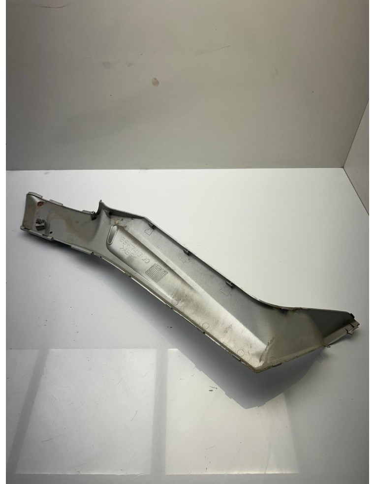 Carénage repose pied gauche YAMAHA XMAX 125 / MBK SKYLINER 125 2006 / 2009 1B9F741300P0