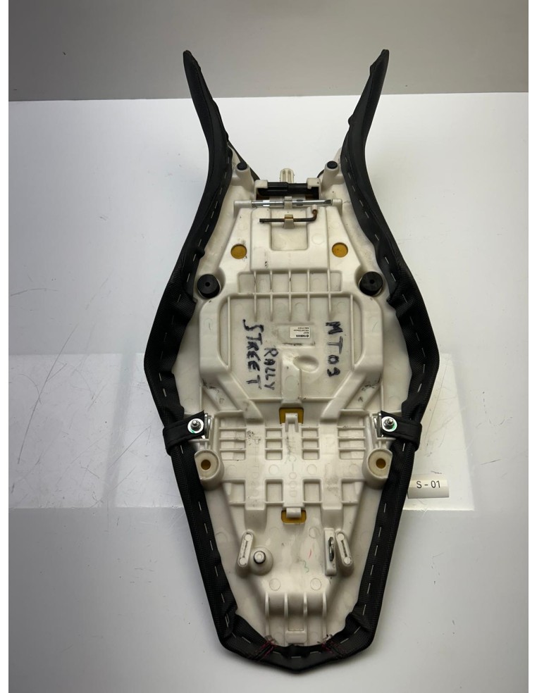 Selle YAMAHA MT09 2014 - 2016