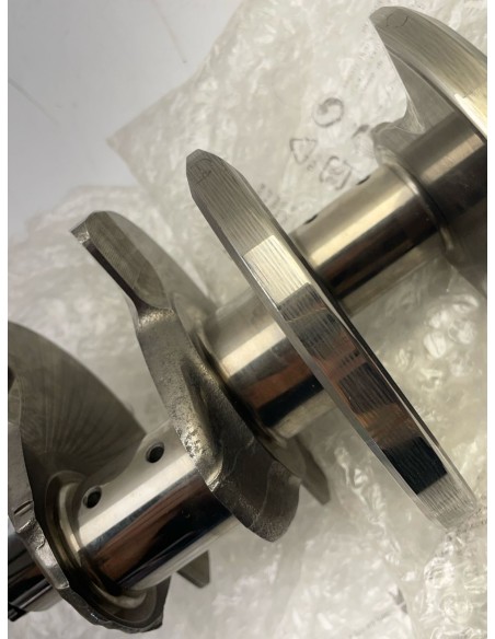 Vilebrequin NEUF Aprilia RSV4 1000 2015 - 2016 / Aprilia Tuono 1100  2015 - 2020 / Aprilia RSV4 1100 2019 - 2020 Ref 2A000299MM